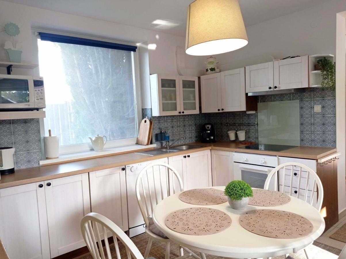 Private Seaside Home Сашино Экстерьер фото